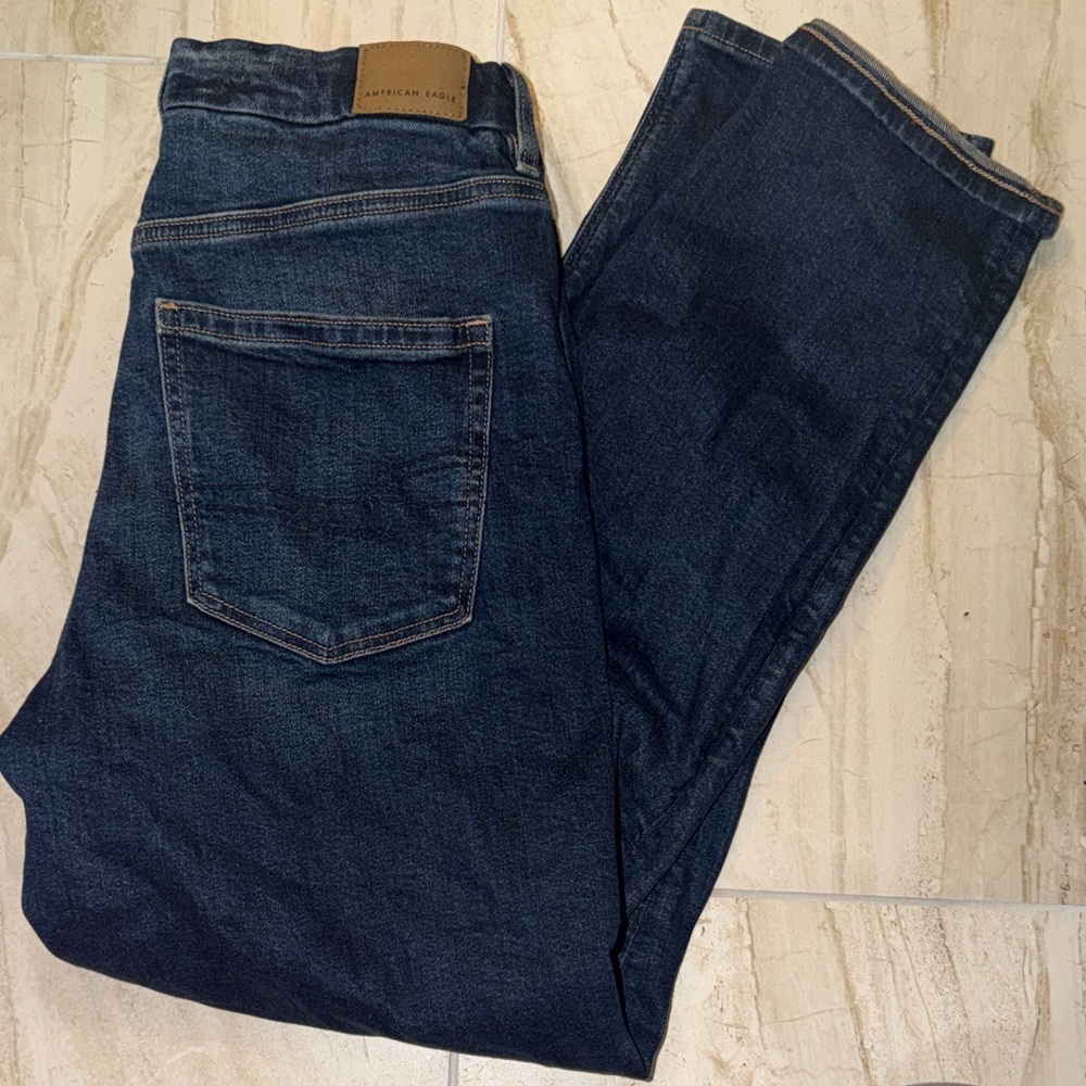 American Eagle Outfitters curvy mom Jean